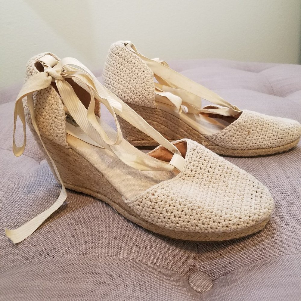 Kimchi Blue Crochet Espadrille Wedge - White